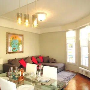 https://le-massenet-france.fr-provencehotel.com